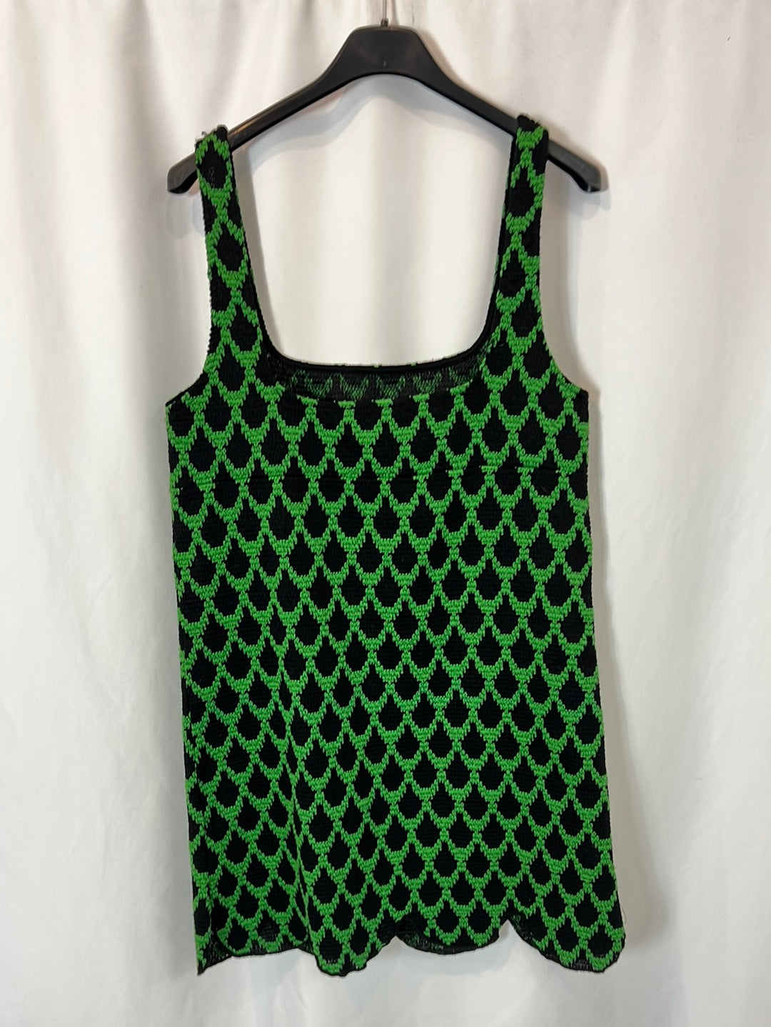 ZARA. Short black and green Ts dress