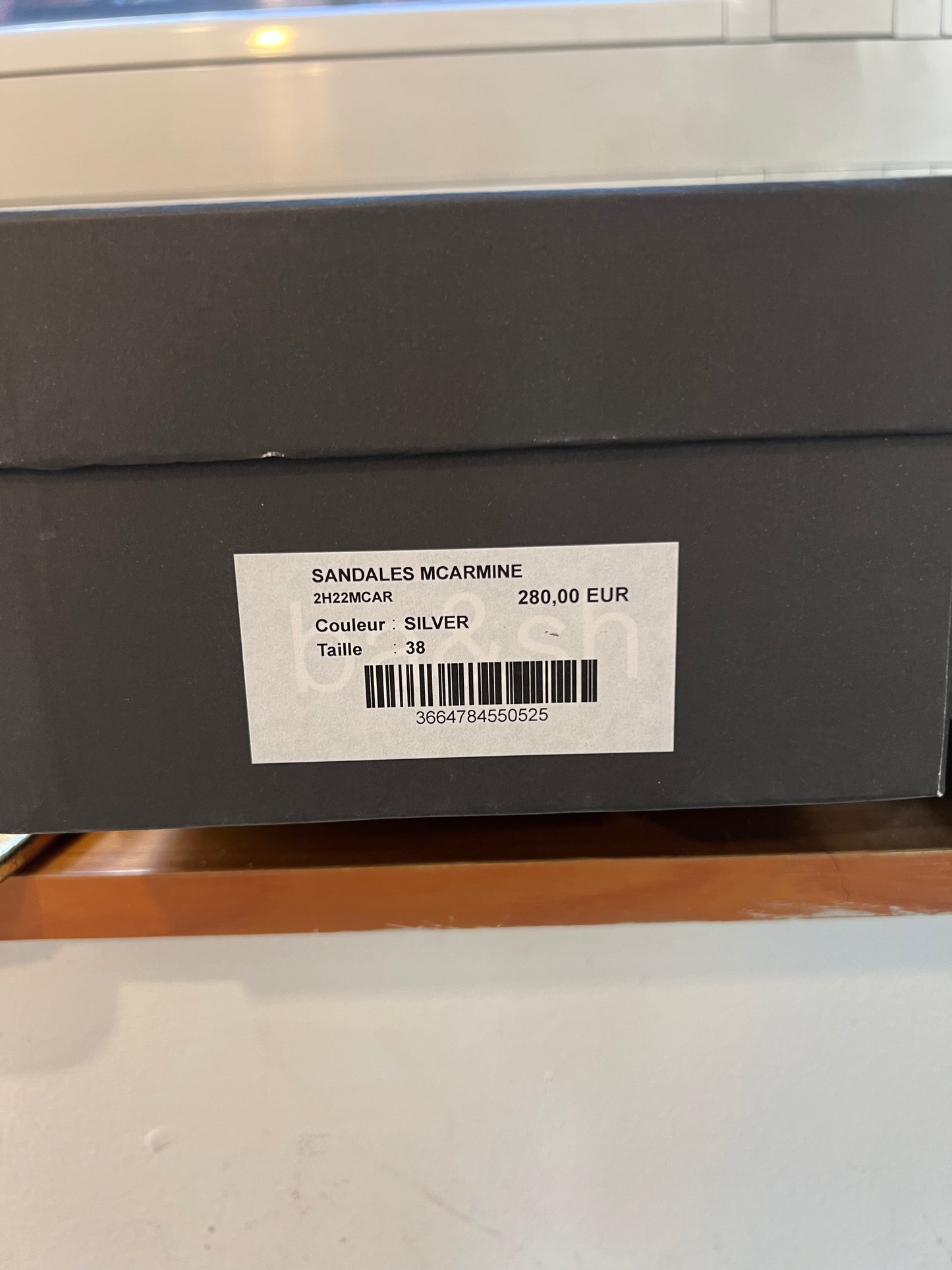 BA&amp;SH. Silver bow sandal. Size 38