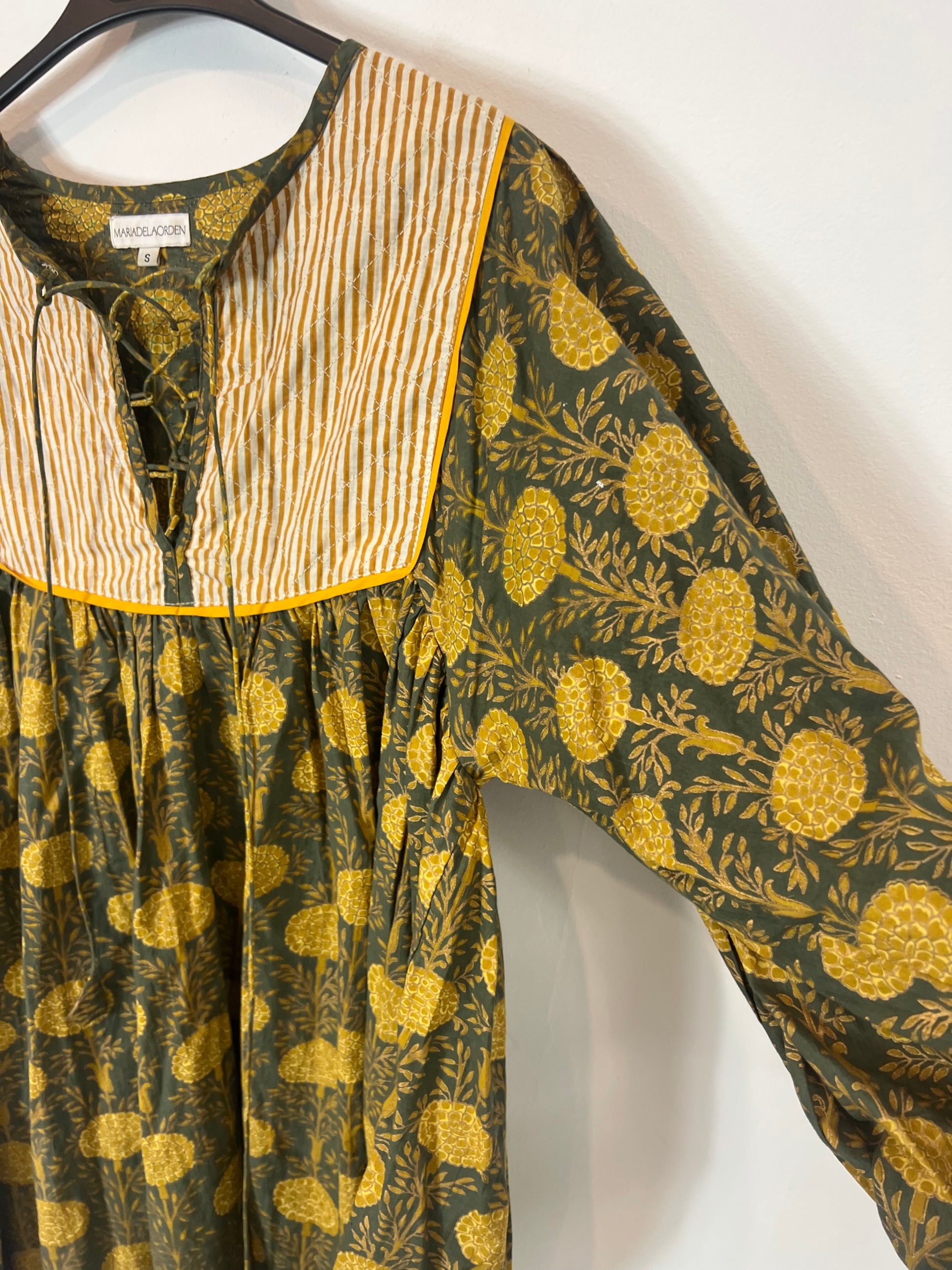 MARIA DE LA ORDEN. Short mustard green dress. TS Hibuy market MARIA DE LA ORDEN. Short mustard green dress. TS Hibuy market