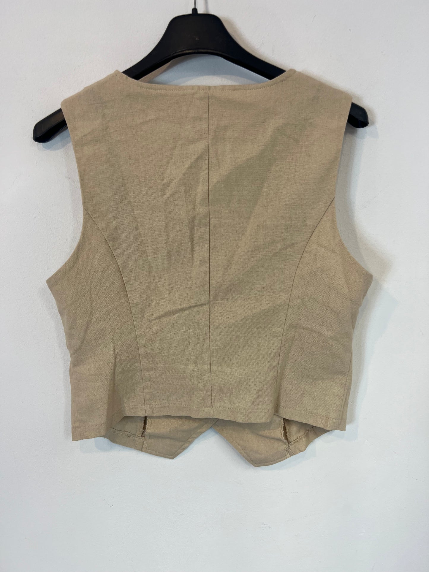 OTRAS. Chaleco beige botones. T S