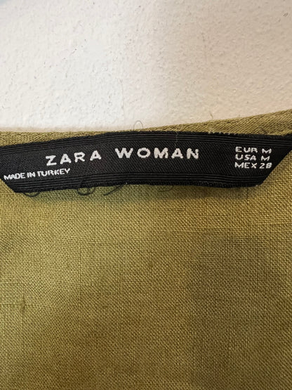 ZARA. Vestido largo verde lino abotonado. T M