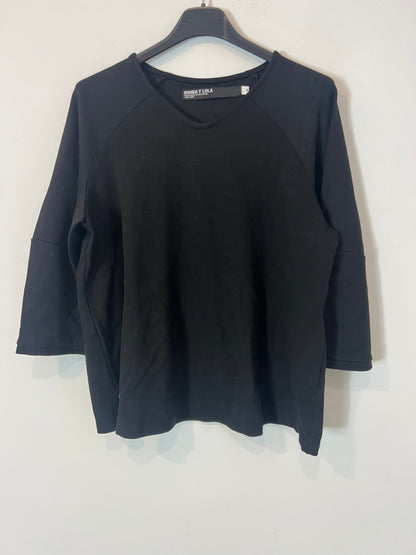 BIMBA Y LOLA. Camiseta negra amplia T.m