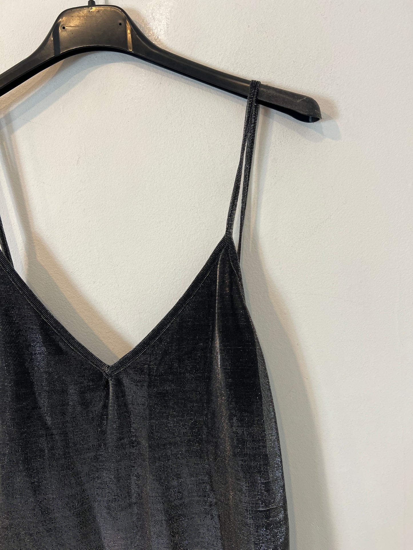 ZARA. Vestido plateado hilos T. S