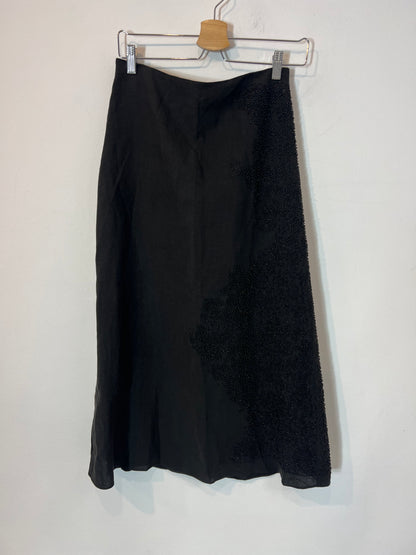 MASSIO DUTTI. Falda midi lino negra pedrería T.xs
