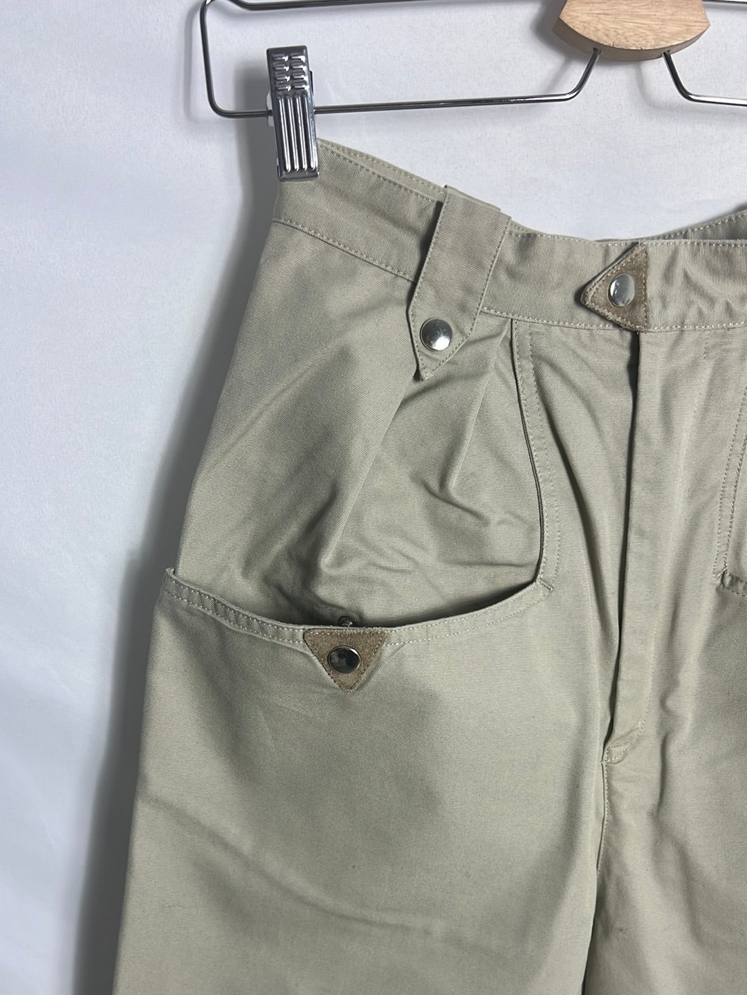 ISABEL MARANT ETOILE. Green trousers with stud details. Size 34