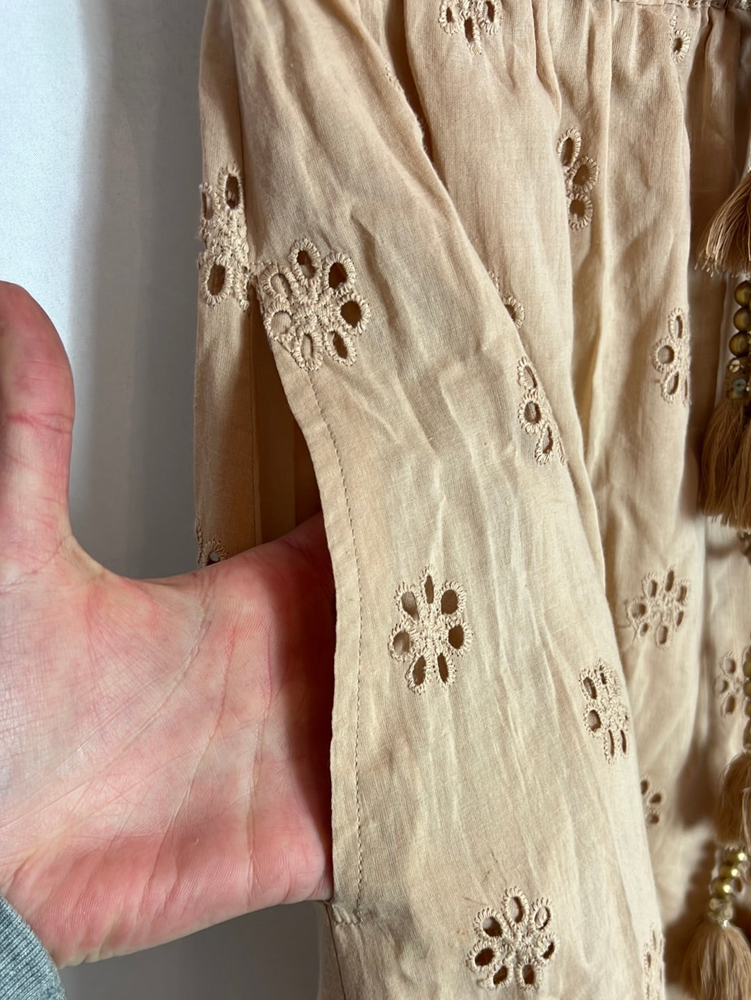 PITI CUITI. Total look rosa empolvado troquelado. T M/L