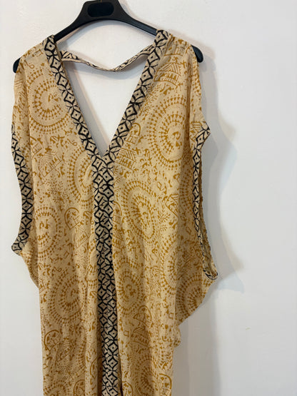 MANGALAM. Vestido caftán estampado