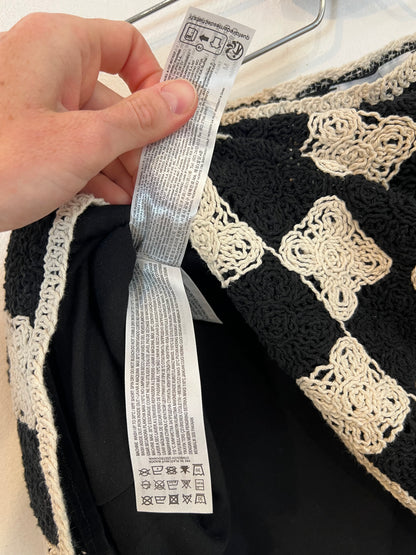 MANGO. Falda corta crochet