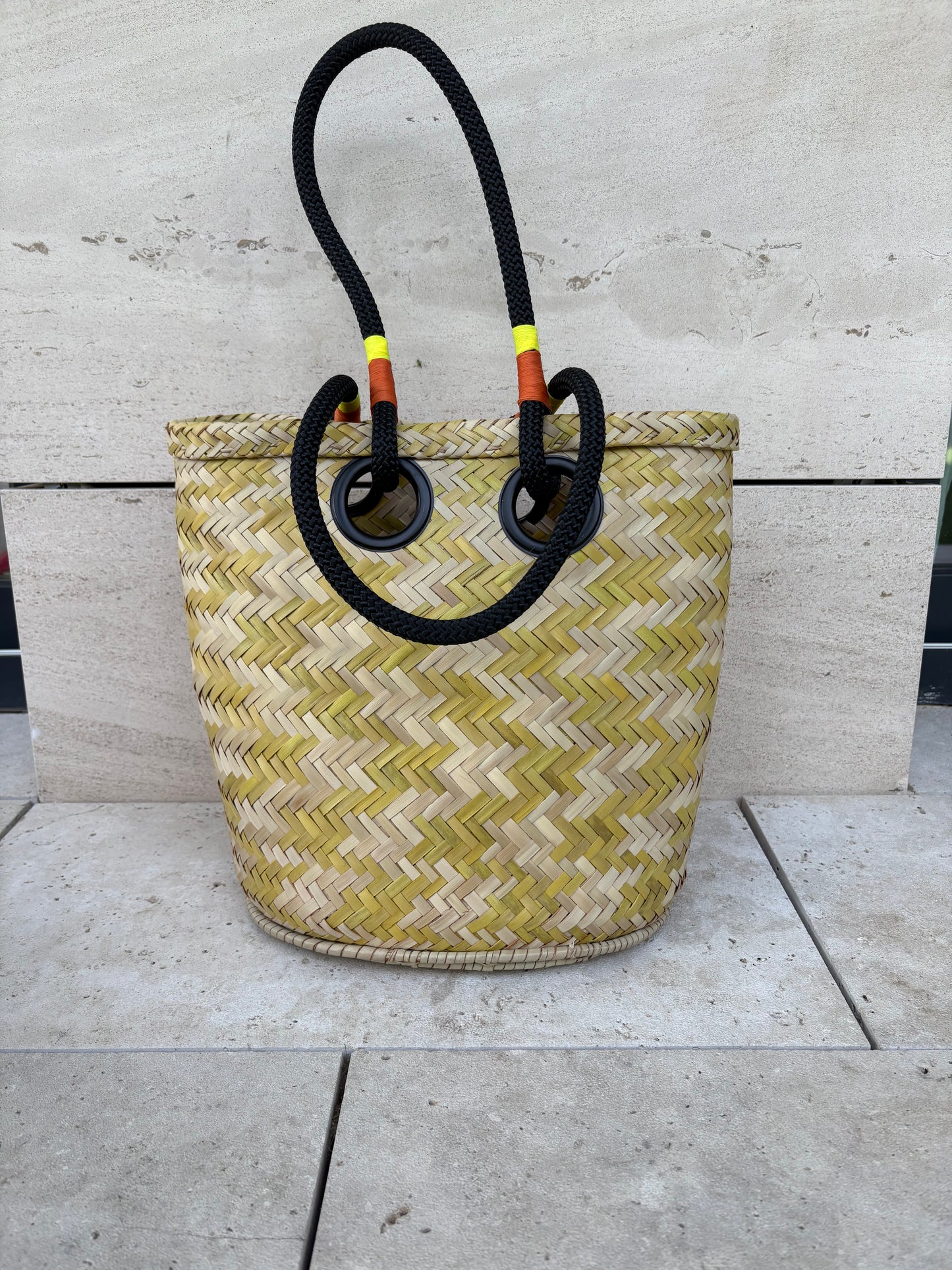 Bolso hecho a mano asas cuerda