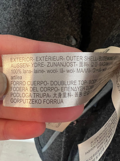 MASSIMO DUTTI. Chaqueta hombre lana gris. T 52