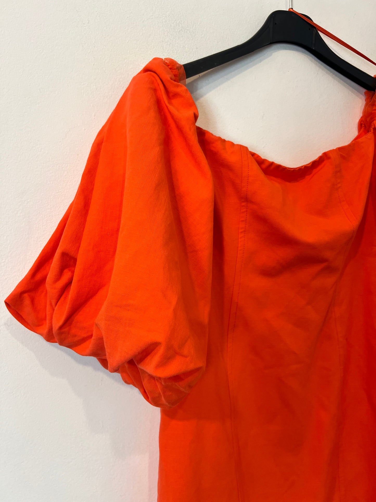 MANGO. Vestido corto mangas abullonadas