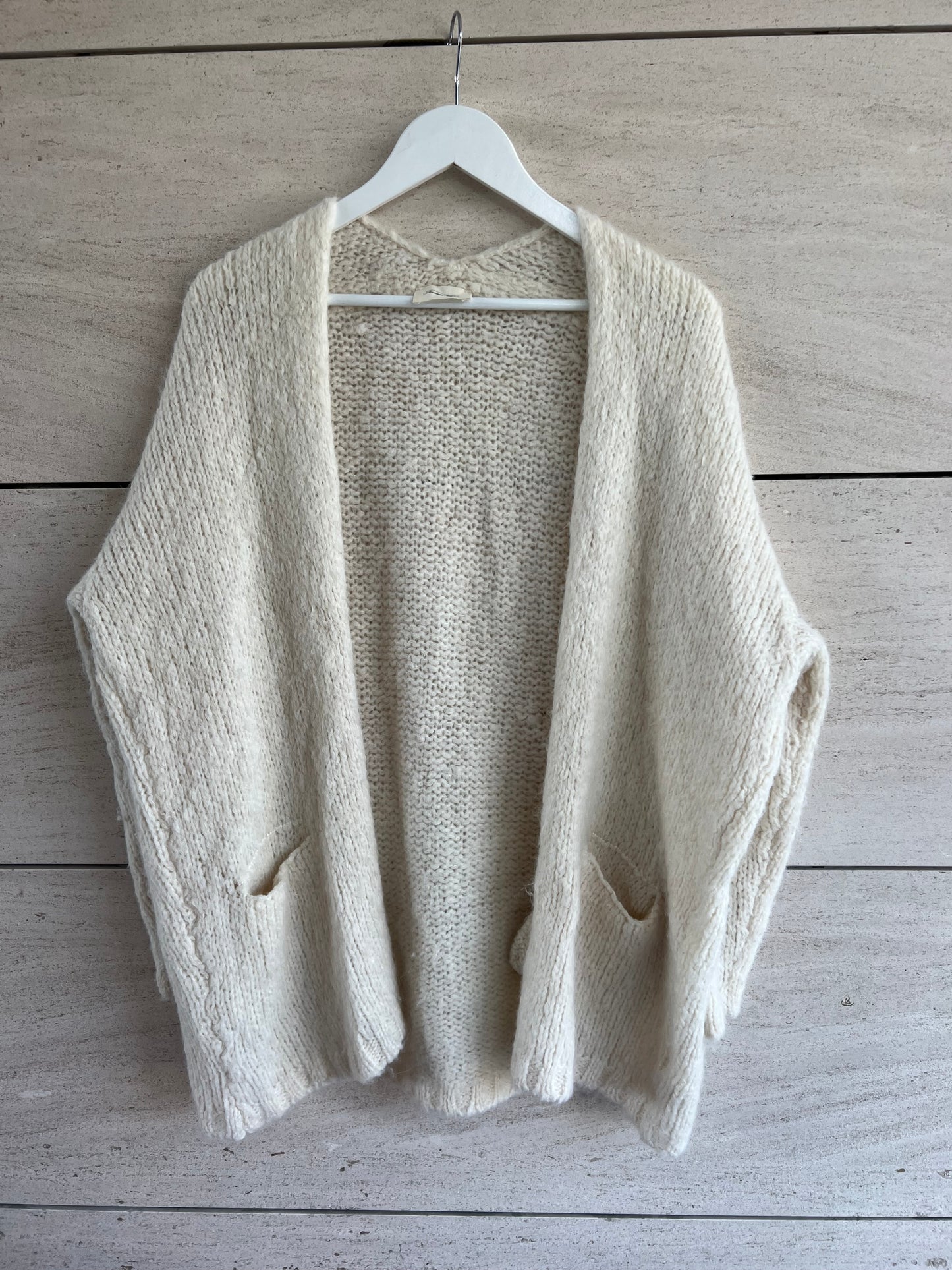 AMERICAN VINTAGE. Cárdigan color crudo con lana. T XS/S