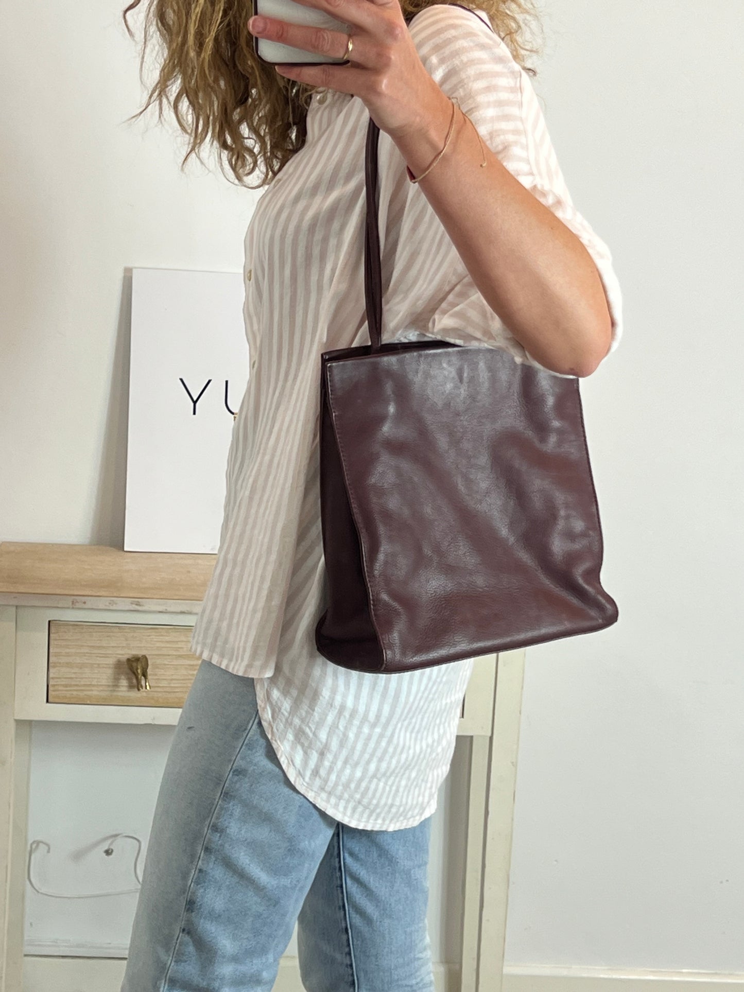 OTHERS. Medium burgundy bag