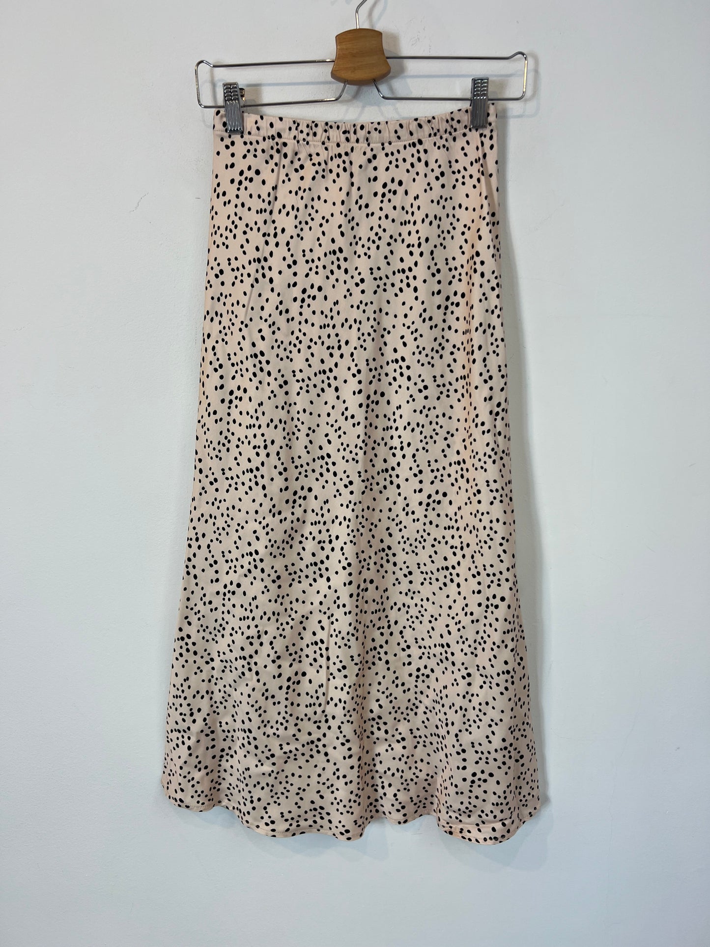 OTRAS. Falda midi satinada estampada. T XS/S