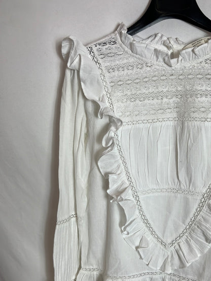 ZARA. Blusa blanca detalles encaje y volantes. T 13-14 años (S)
