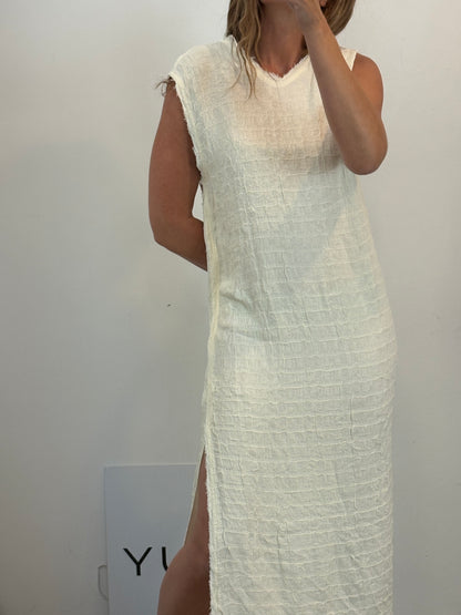 ZARA. Textured pastel dress Tl