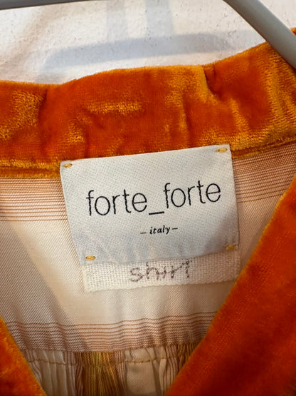 FORTE FORTE. Blusa rayas con seda detalle cuello