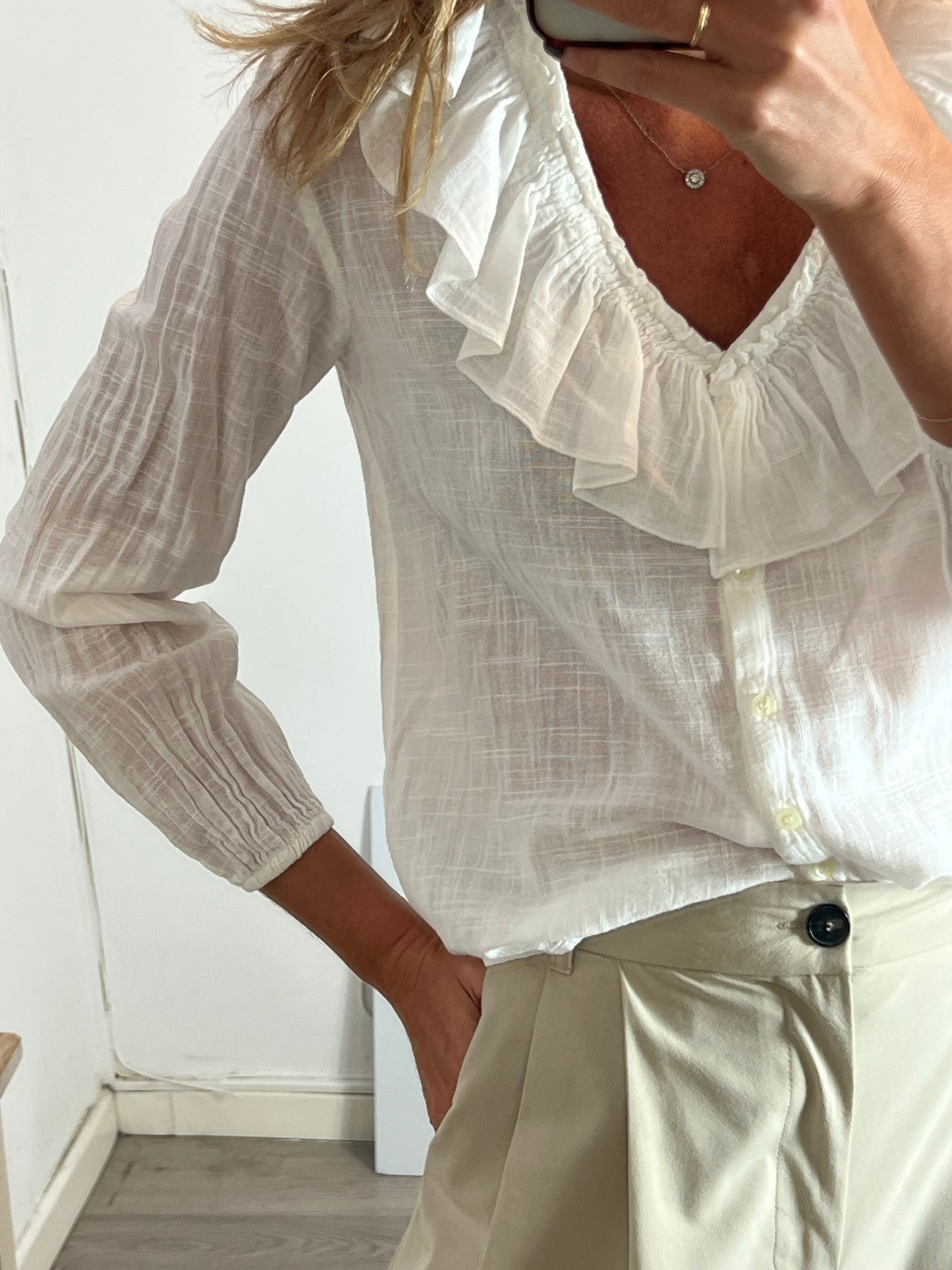 ZARA. Cotton blouse with ruffle detail. TS