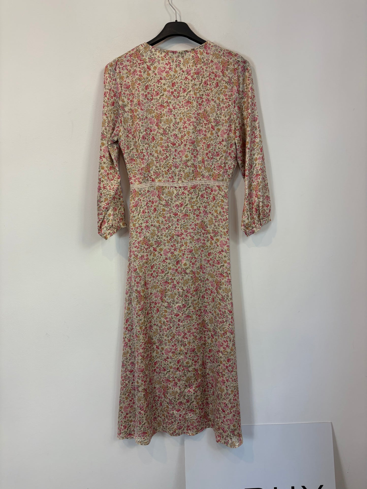 ZARA. Vestido midi satinado flores. T S