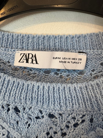 ZARA. Top azul claro texturas