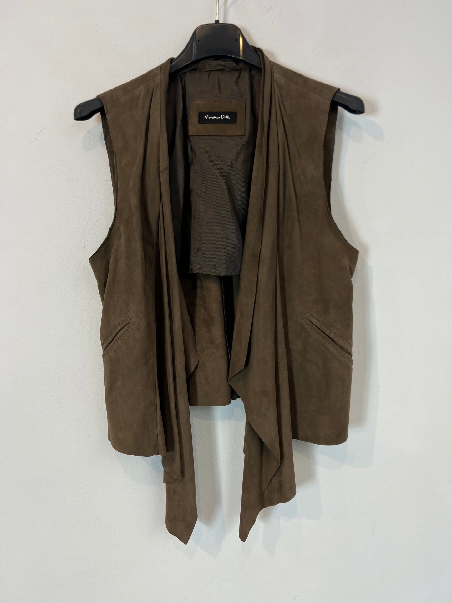 MASSIMO DUTTI. Chaleco piel fluido caqui. T S/M