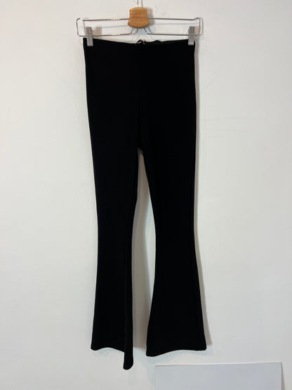 ZARA. Pantalón elástico campana T.m