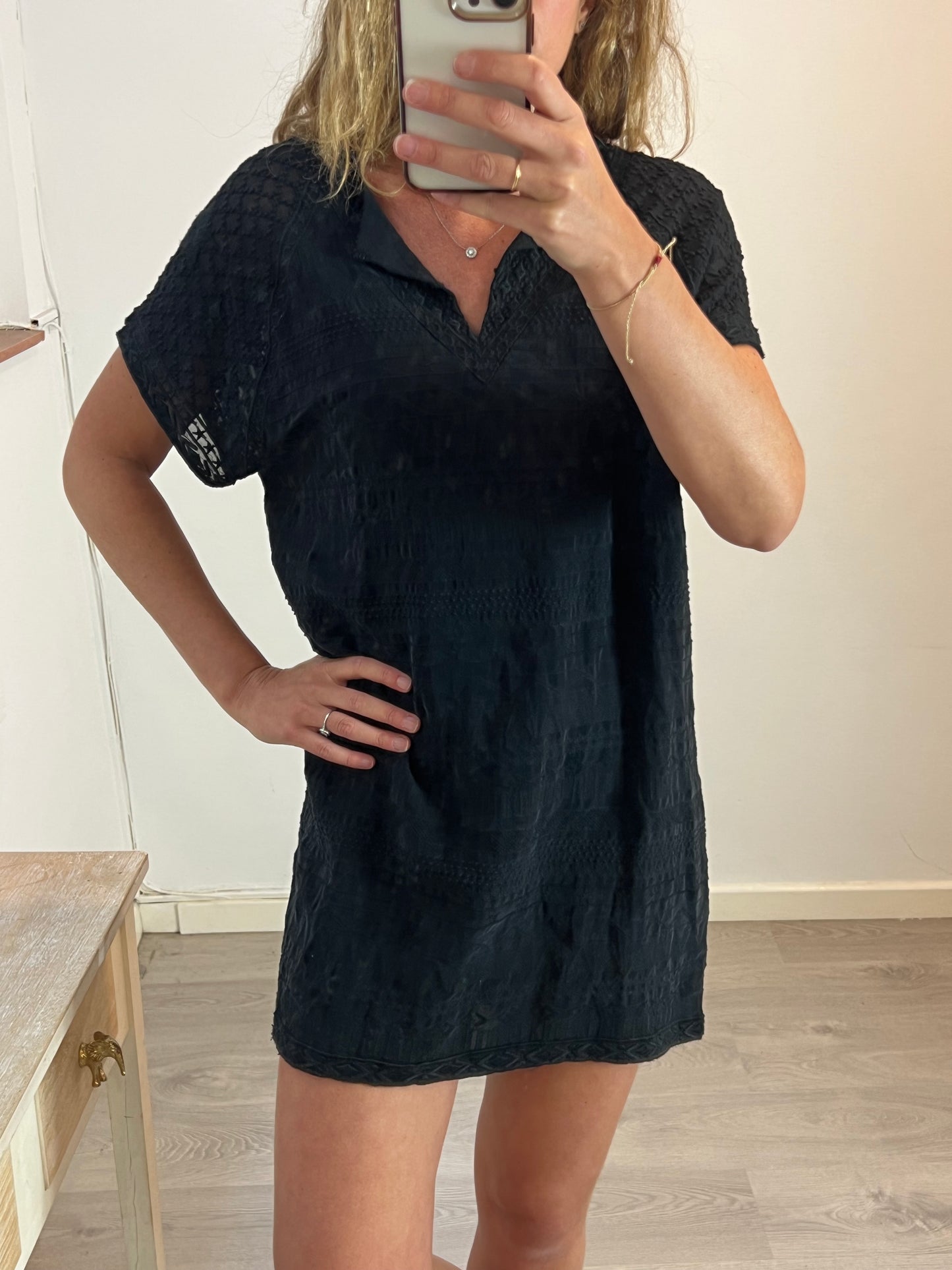 IRO. Black textured dress. Size 40