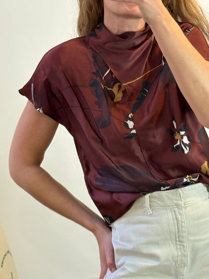 GALCON. Blusa estampada satinada