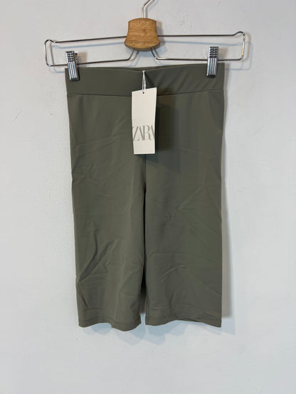 ZARA. Green stretch tights. TS