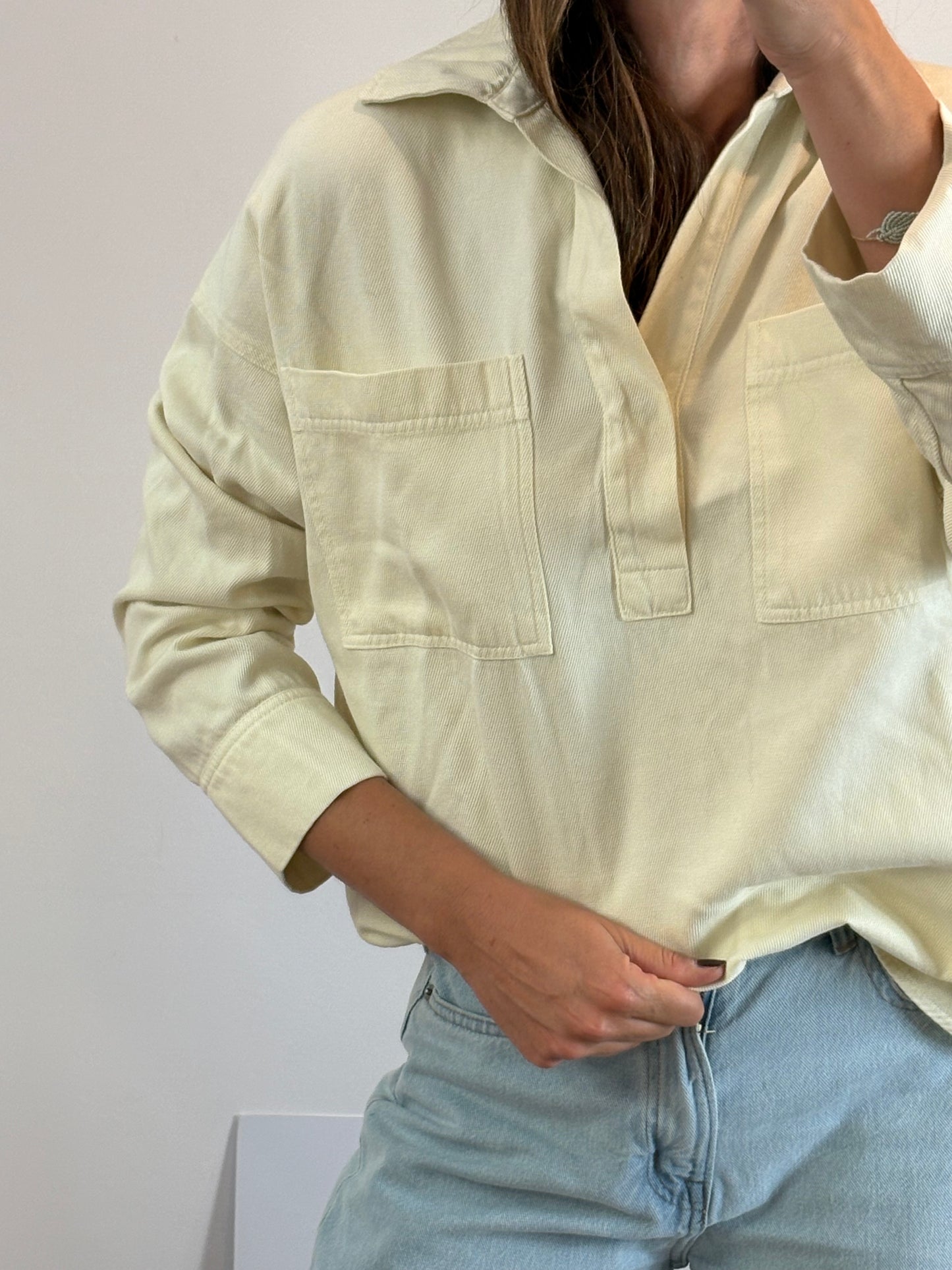 THE NEW SOCIETY. Ecru shirt. TS