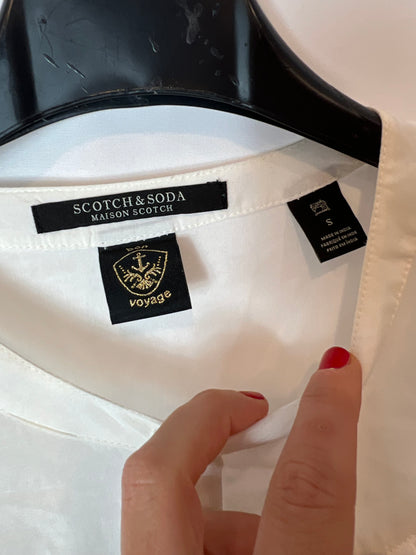 SCOTCH&amp;SODA. White ruffled Ts blouse