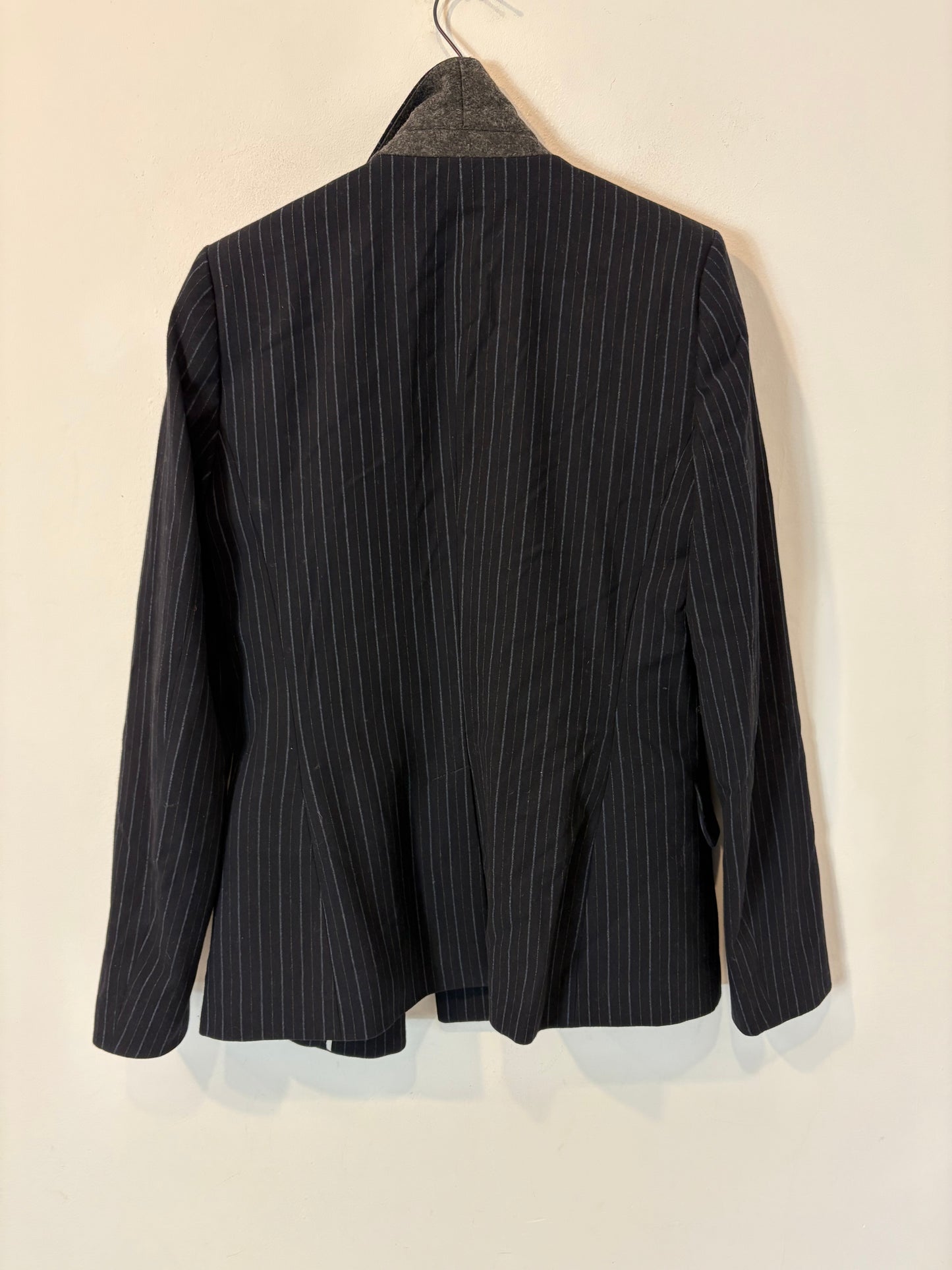 ZARA. Black stretch knit top. TL