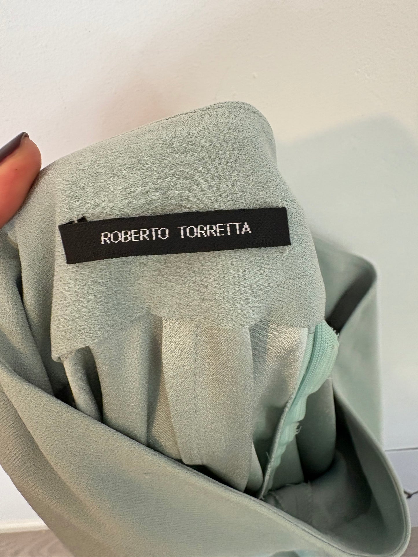 ROBERTO TORRETTA. Green trousers with slits. Size 36