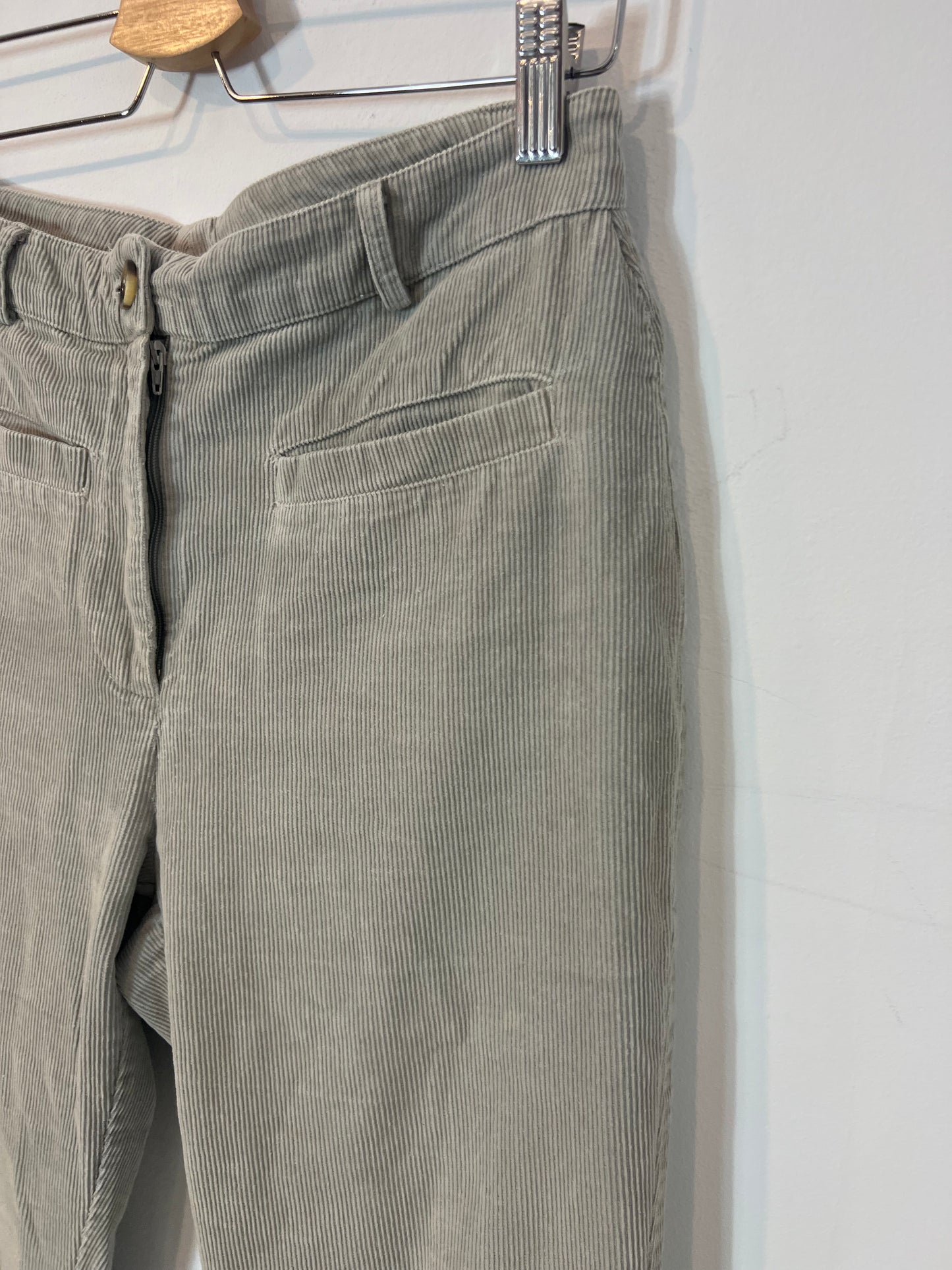 PETITE MENDIGOTE. Pantalón gris micropana. T 36