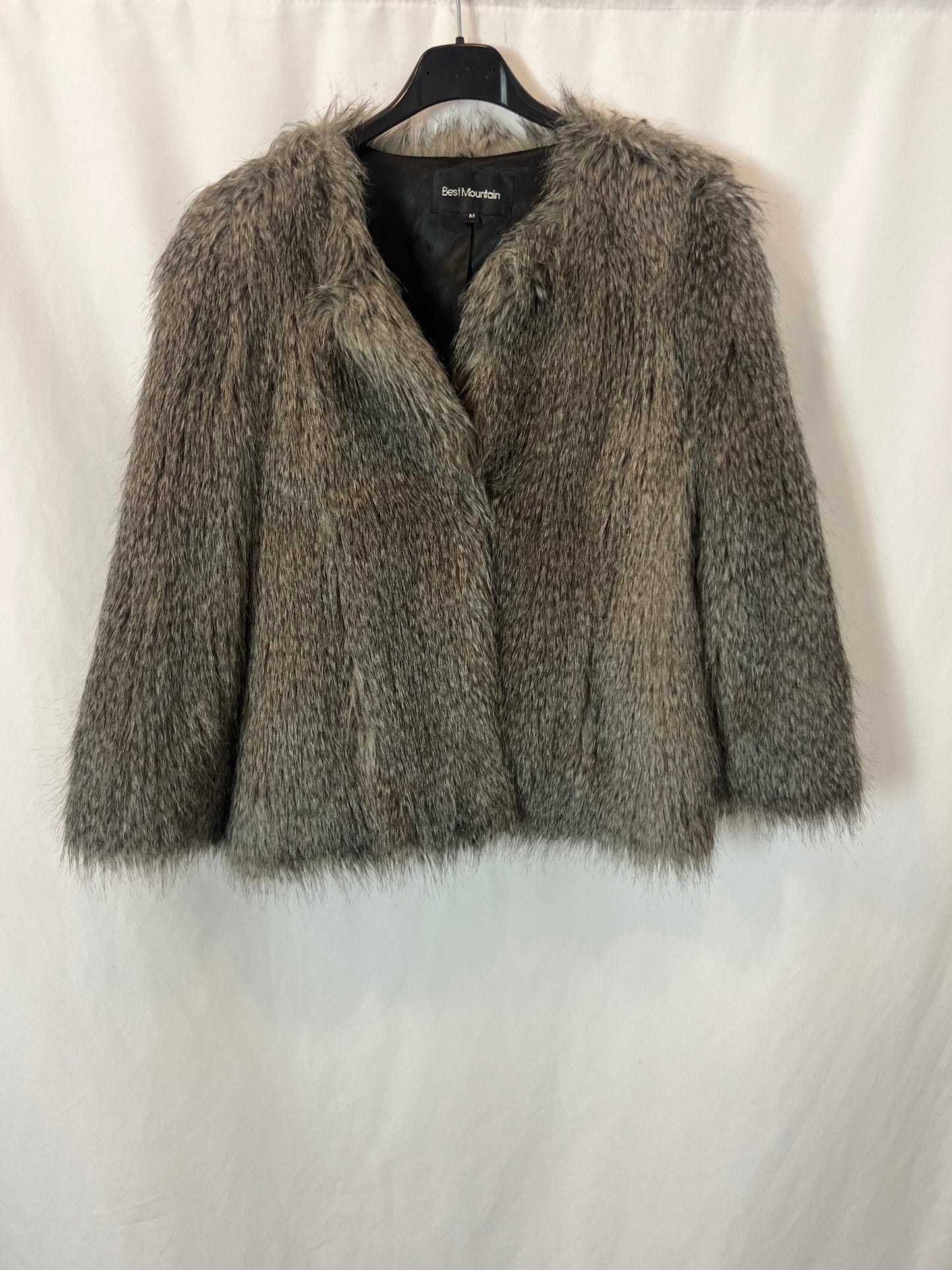 BESTMOUNTAIN. Abrigo corto pelo  T.m