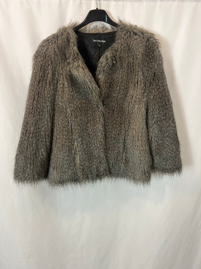 BESTMOUNTAIN. Abrigo corto pelo  T.m