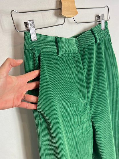 SEZANE. Pantalón ancho verde pana T.34