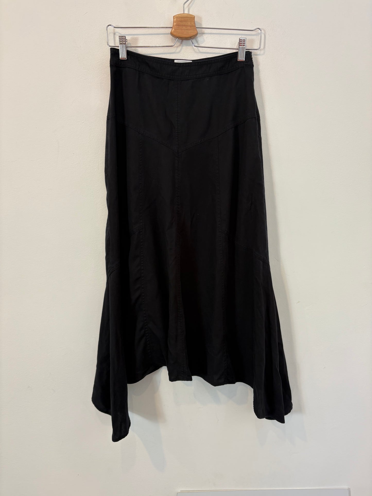 ISABEL MARANT. Falda midi negra asimétrica
