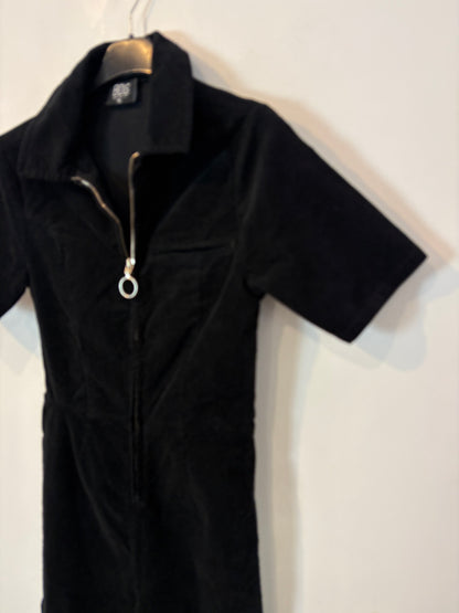 URBAN OUTFITERS. Mono largo negro textura