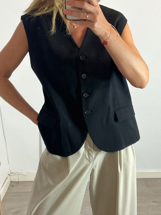 ZARA. Chaleco negro  abotonado  T.xxl