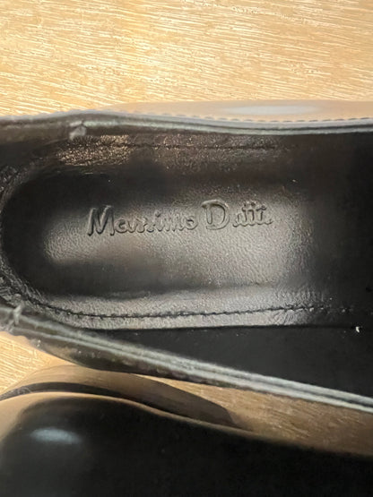 MASSIMO DUTTI. Zapato negro estilo mocasín. T 37