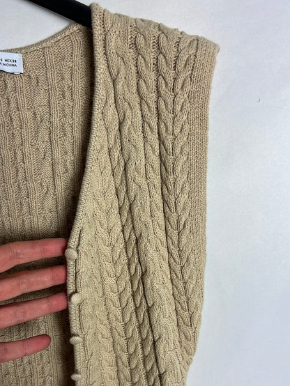 ZARA. Chaleco beige ochos abotonado. T S