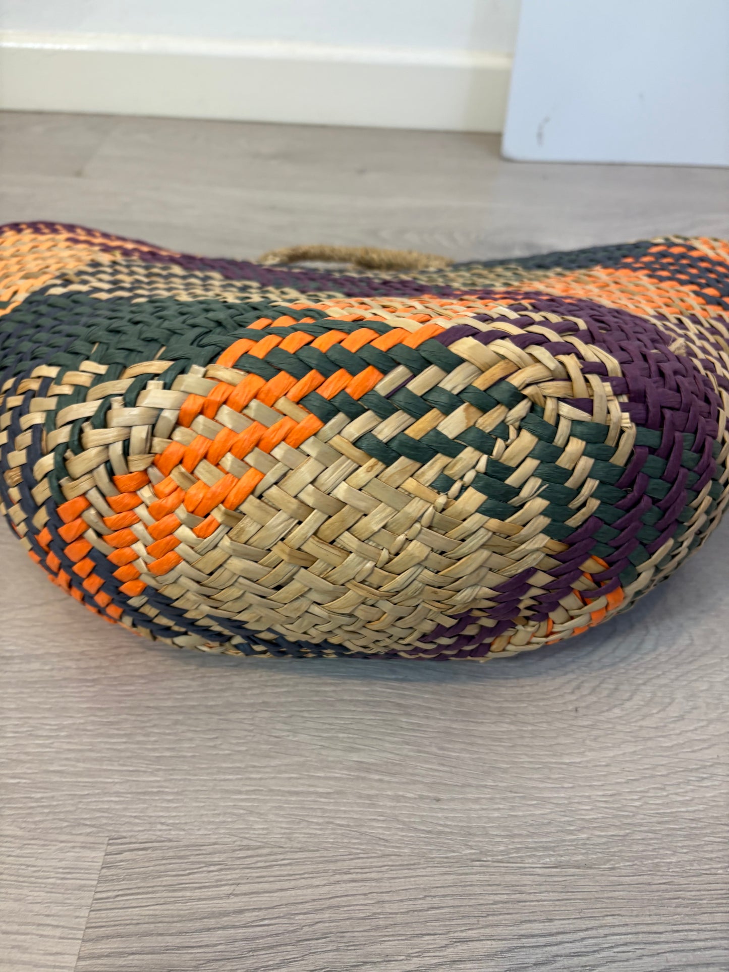 PURIFICACIÓN GARCIA. Capazo mediano colores