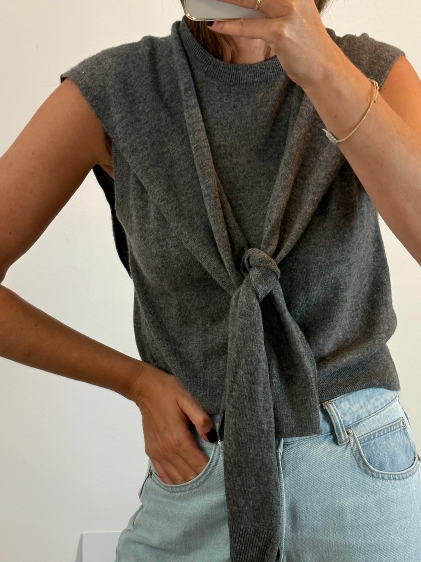 MASSIMO DUTTI. Gray wool vest. TM