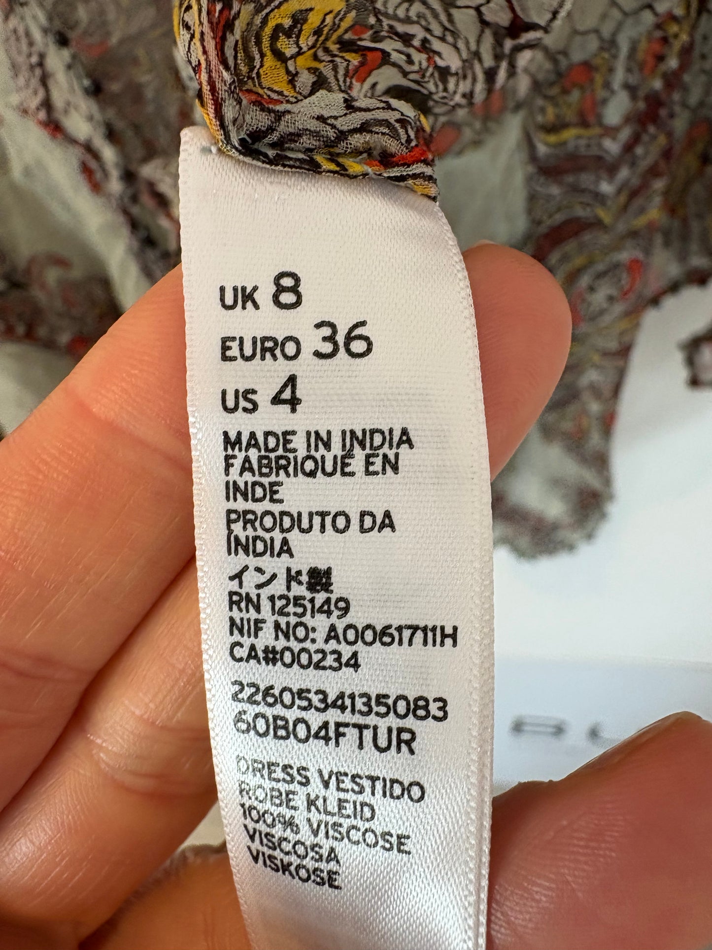 TOPSHOP by KATE MOSS. Blusa / kimono fluida semitransparente