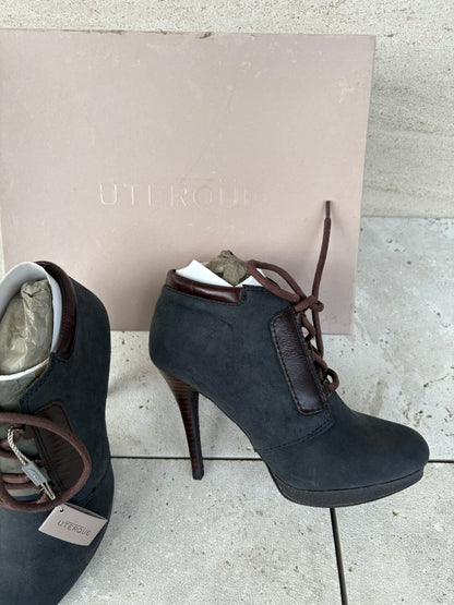 UTERQÜE. Botines piel cordones. T 37