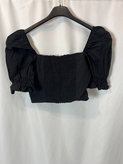 H&M. croptop negro  T.34