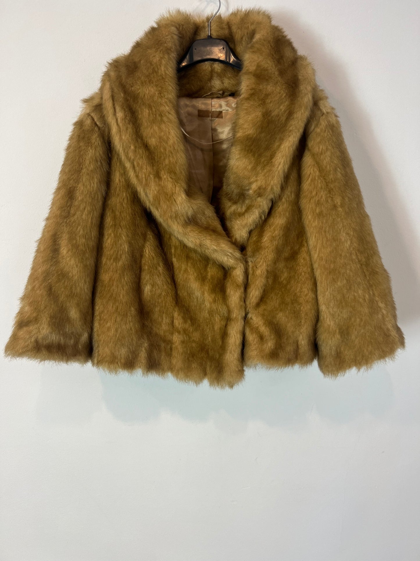 OTRAS. Chaqueta pelo cruzada. T M