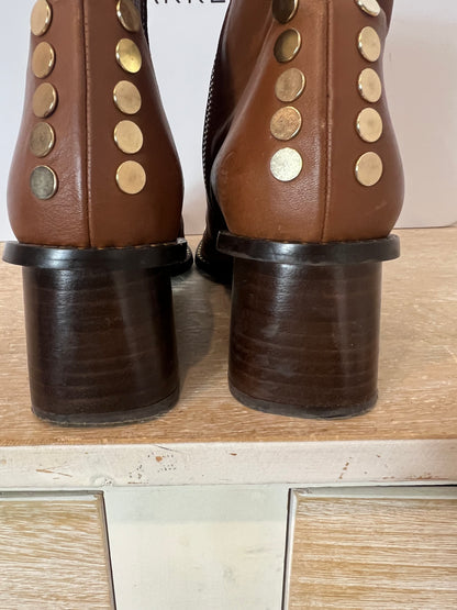 MICUIR. Camel ankle boots with gold studs, size 38