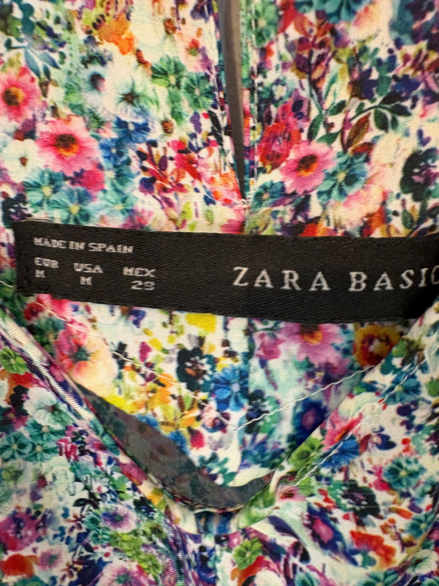 ZARA. Mono largo fluido flores. T M